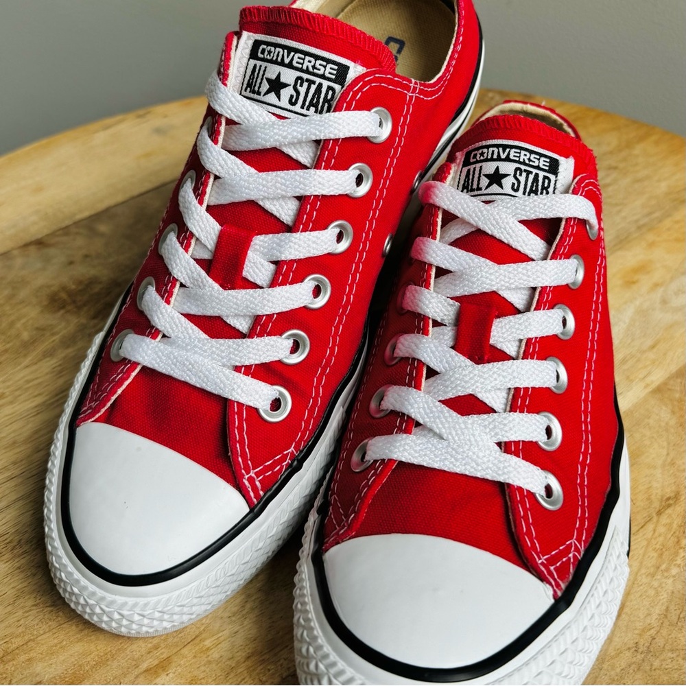 Converse All Star Red Low Top Women’s Size 7 Lace Up Canvas Shoes Sneakers - Picture 5 of 10